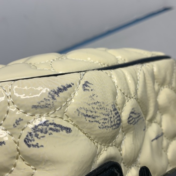 Betsey Johnson Be mine quilted hearts satchel - Picture 11 of 11